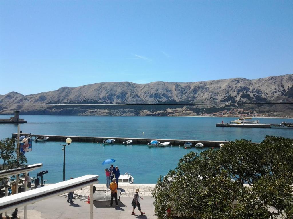 Apartments Dorcic Baška Quarto foto